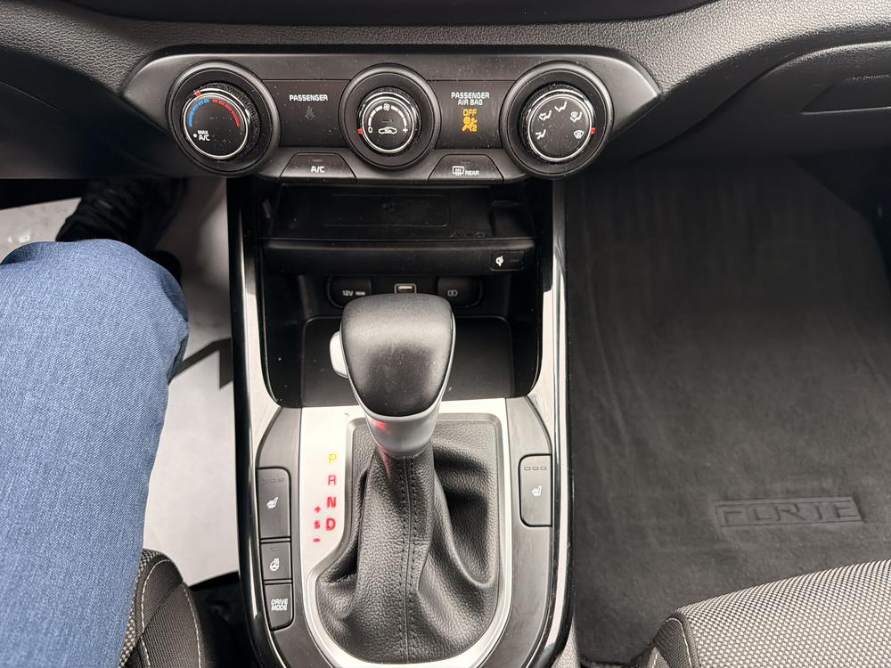 Kia Forte EX+ 2023 d&rsquo;occasion à vendre - 27