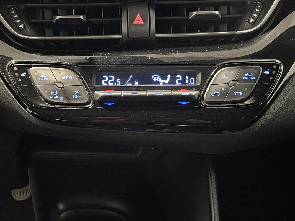 Toyota C-HR 2018 Bleu usage à vendre Toyota C-HR 2018 Bleu usage à vendre