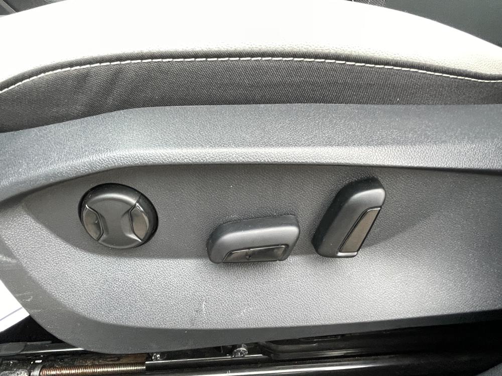 Volkswagen Taos 2026 Blanc usage à vendre Volkswagen Taos 2026 Blanc usage à vendre