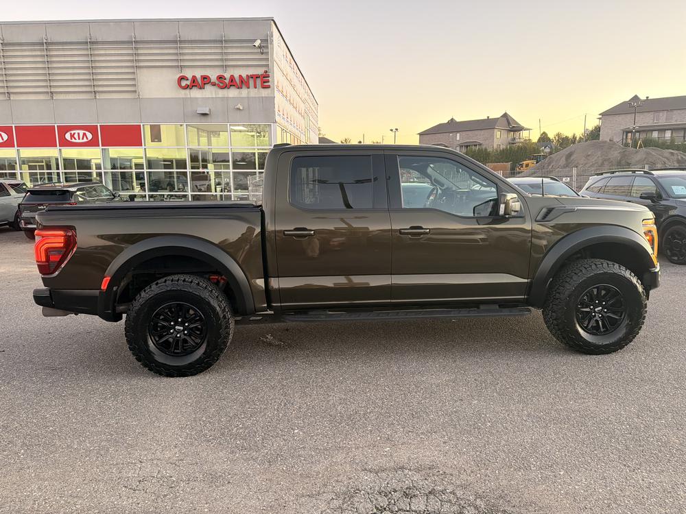 Ford F-150 2025 Vert usage à vendre Ford F-150 2025 Vert usage à vendre