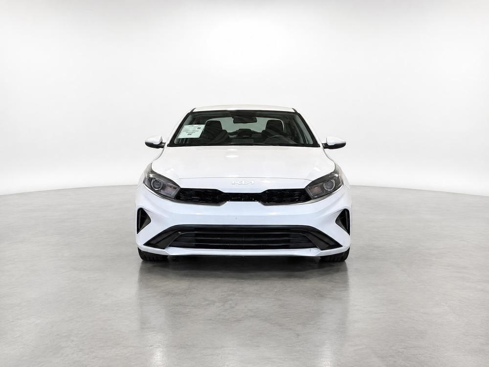 Kia Forte EX 2024 d&rsquo;occasion à vendre - 9
