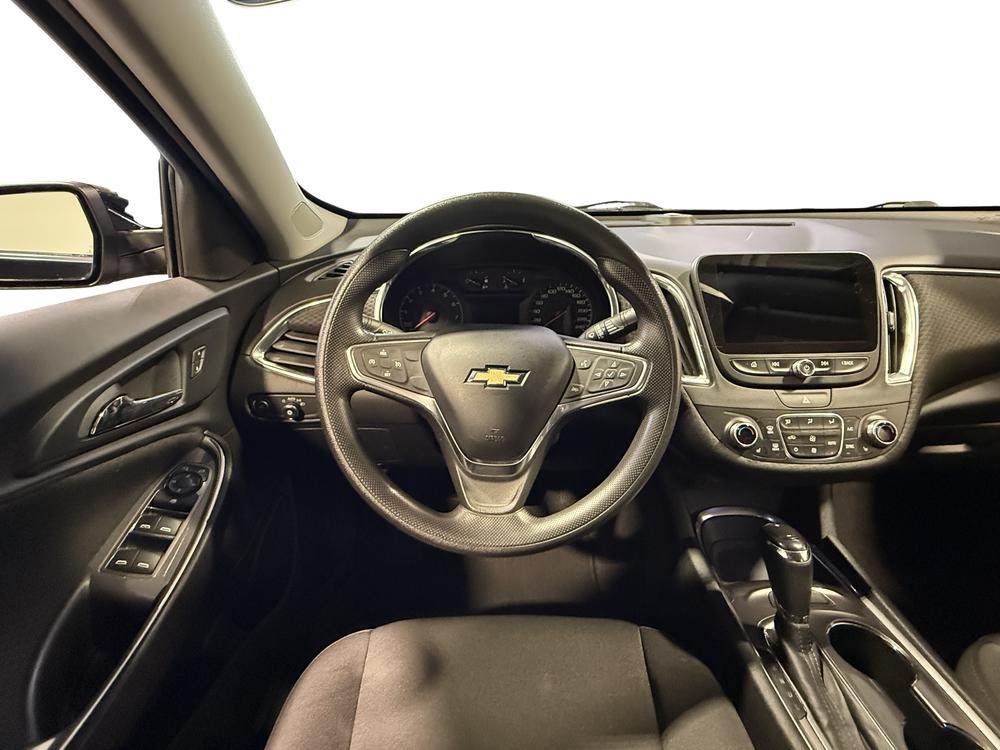 Chevrolet Malibu 2019 Noir usage à vendre Chevrolet Malibu 2019 Noir usage à vendre