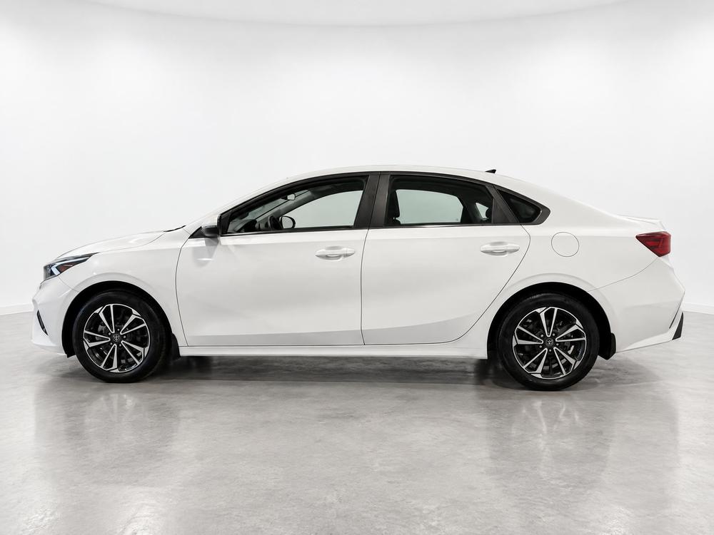 Kia Forte EX 2024 d&rsquo;occasion à vendre - 7