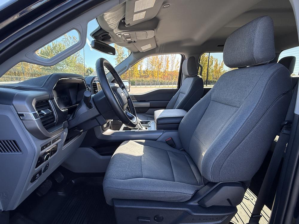 Ford F-150 Lightning XLT 2024 d&rsquo;occasion à vendre - 17
