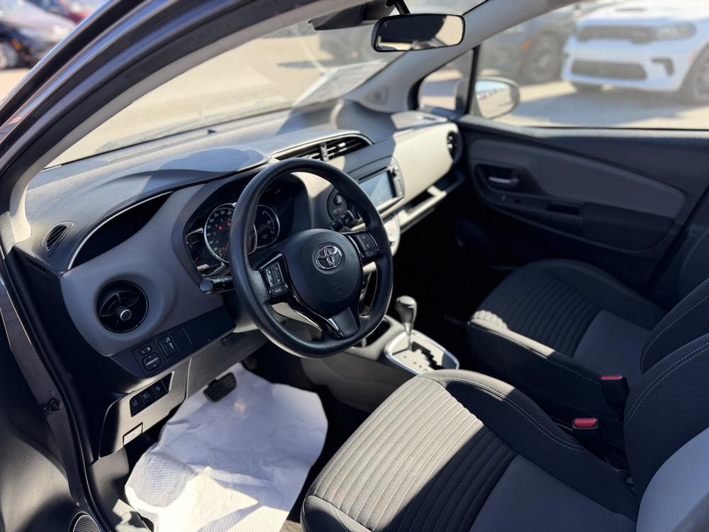 Toyota Yaris Hatchback LE 2019 d&rsquo;occasion à vendre - 11