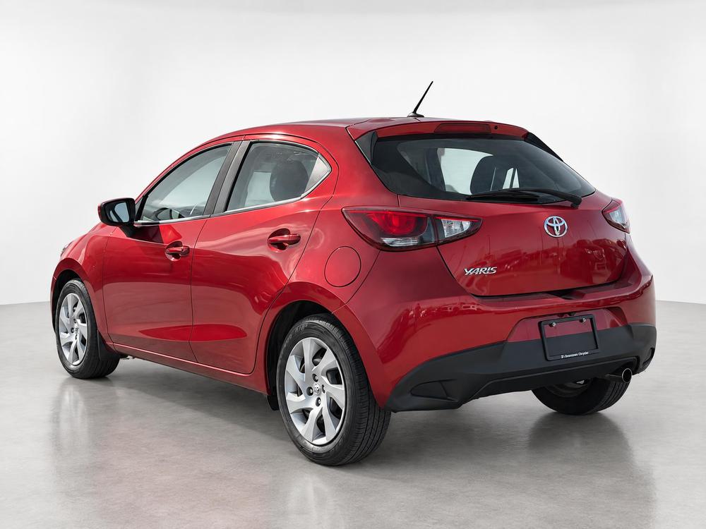 Toyota Yaris Hatchback Base 2020 d&rsquo;occasion à vendre - 4