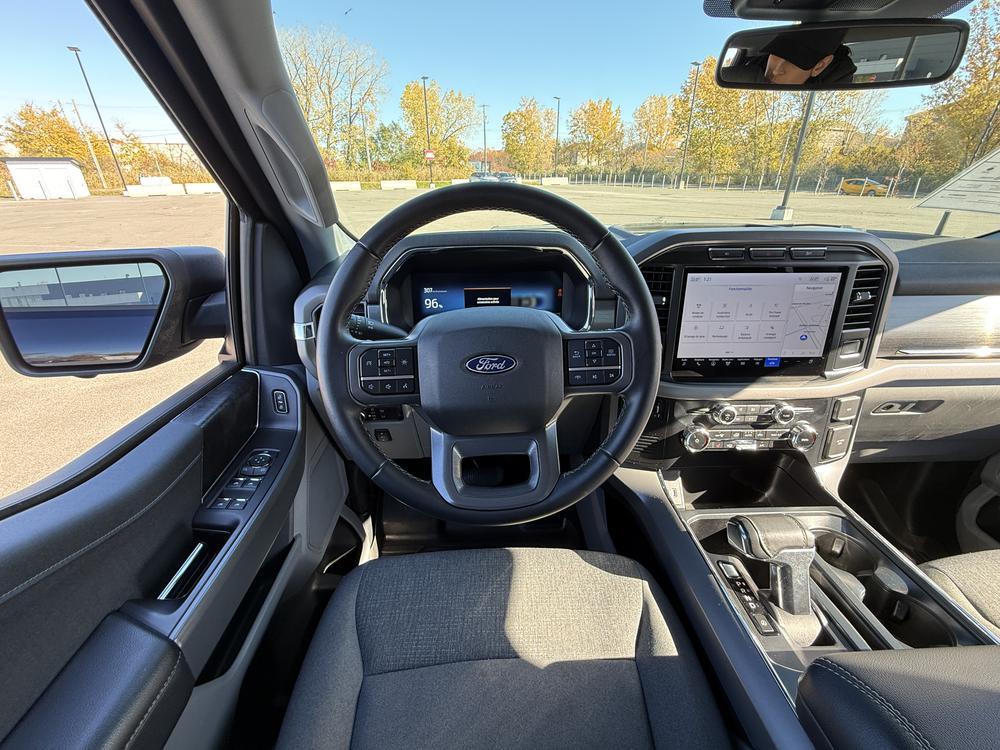 Ford F-150 Lightning XLT 2024 d&rsquo;occasion à vendre - 18