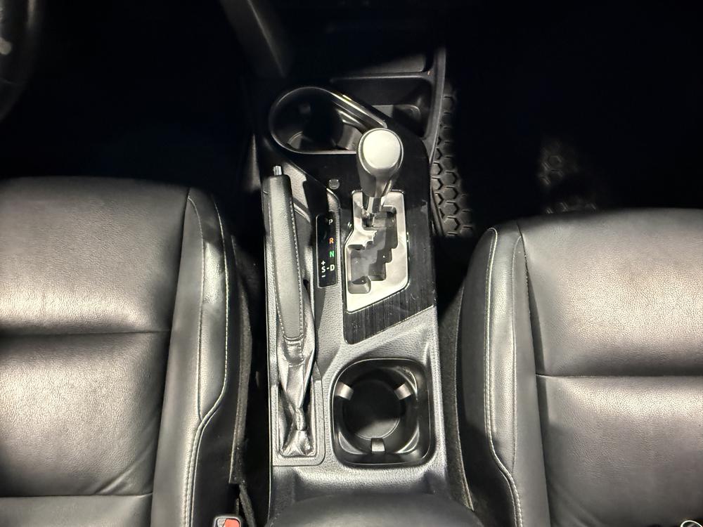 Toyota RAV4 hybride LIMITED AWD 2016 d&rsquo;occasion à vendre - 30