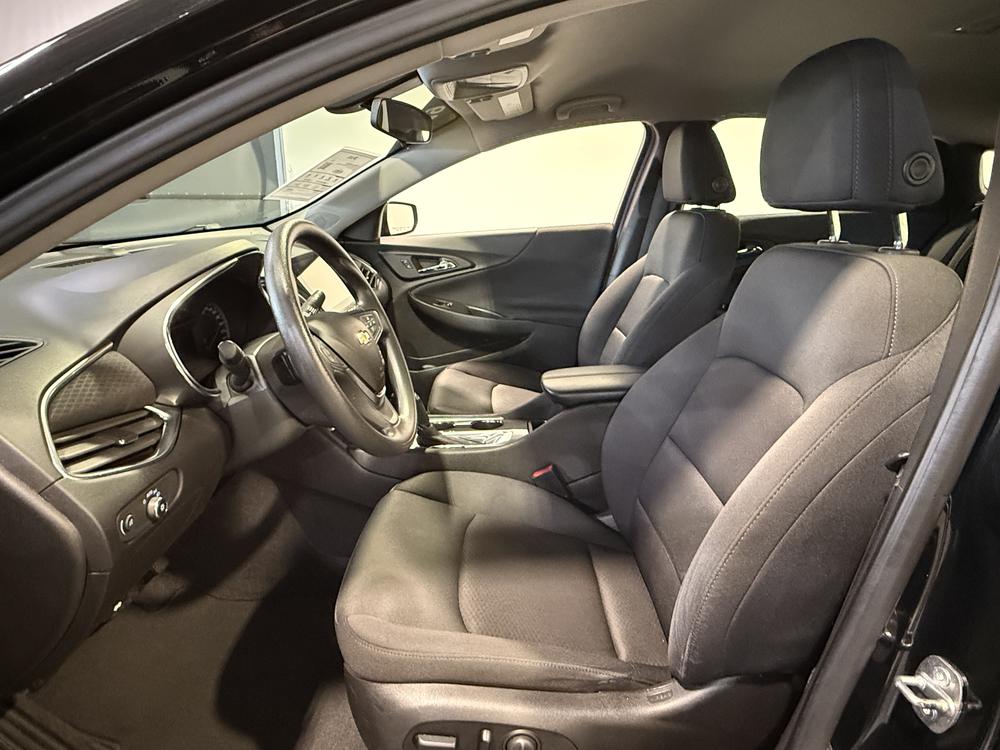 Chevrolet Malibu 2019 Noir usage à vendre Chevrolet Malibu 2019 Noir usage à vendre