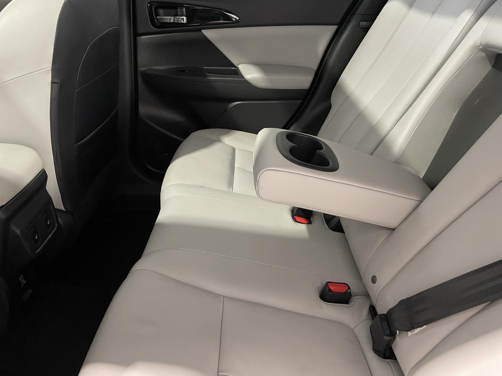 Mitsubishi Eclipse Cross GT AWD 2023 d&rsquo;occasion à vendre - 33