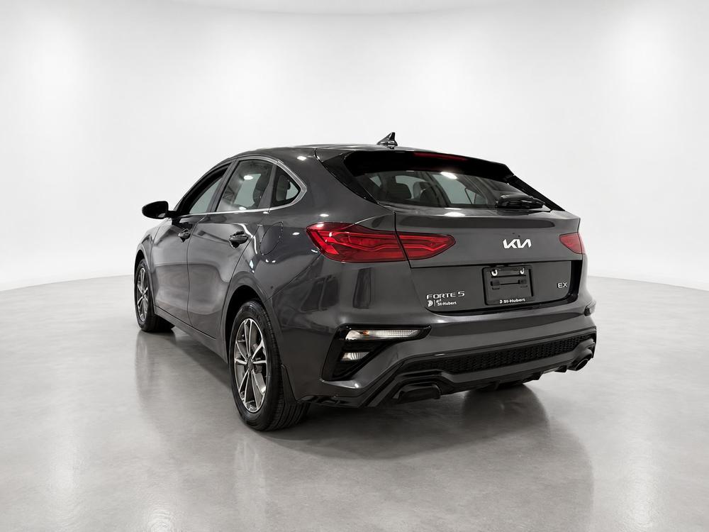 Kia Forte5 EX 2022 d&rsquo;occasion à vendre - 3