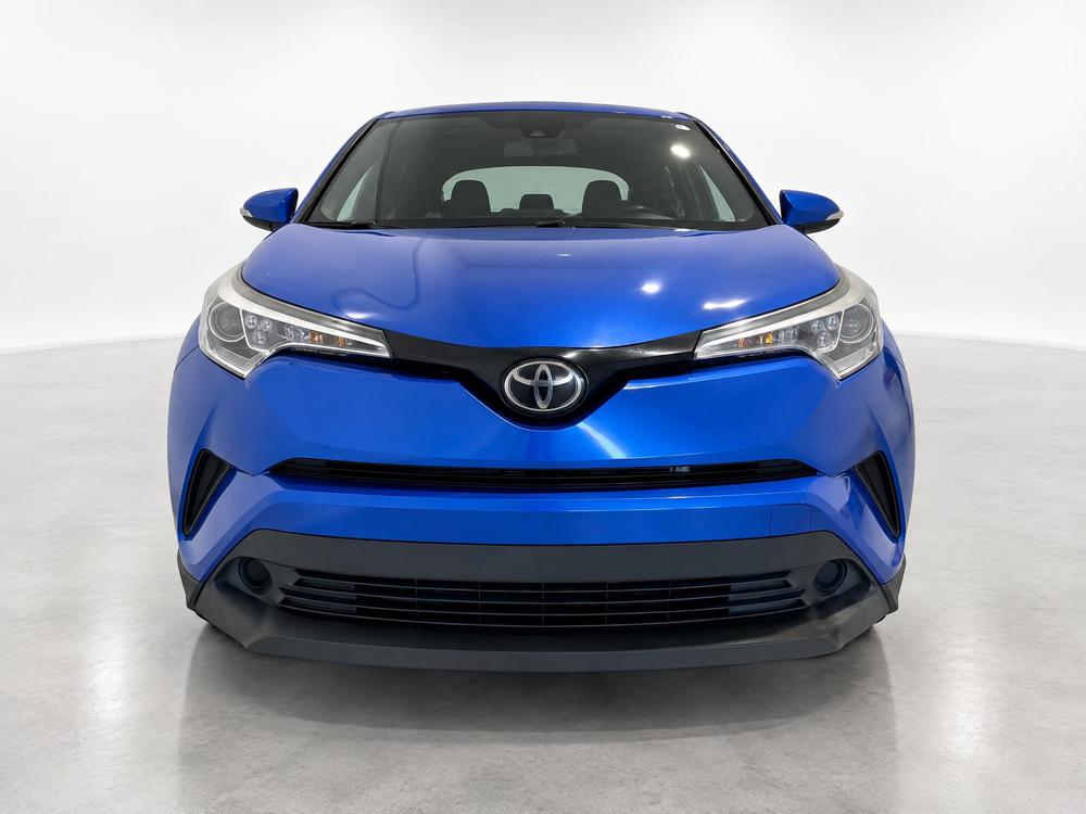 Toyota C-HR 2018 Bleu usage à vendre Toyota C-HR 2018 Bleu usage à vendre