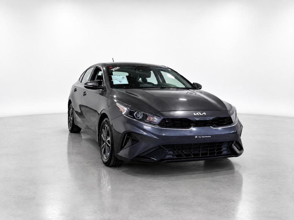 Kia Forte5 EX 2022 d&rsquo;occasion à vendre - 8
