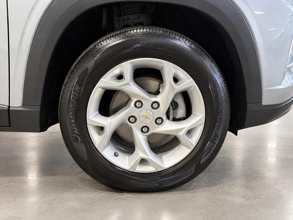 Chevrolet Trax LS 2025 d&rsquo;occasion à vendre - 12