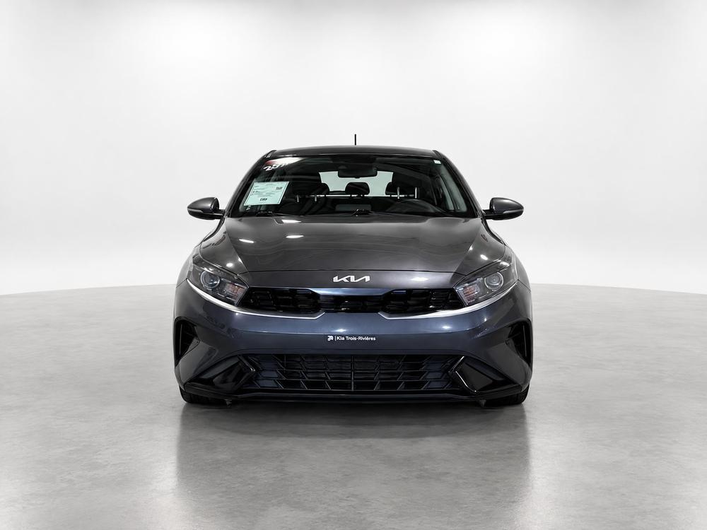 Kia Forte5 EX 2022 d&rsquo;occasion à vendre - 9
