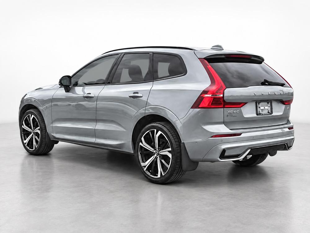 Volvo XC60 B5 ULTIMATE AWD DARK THEME 2024 d&rsquo;occasion à vendre - 3