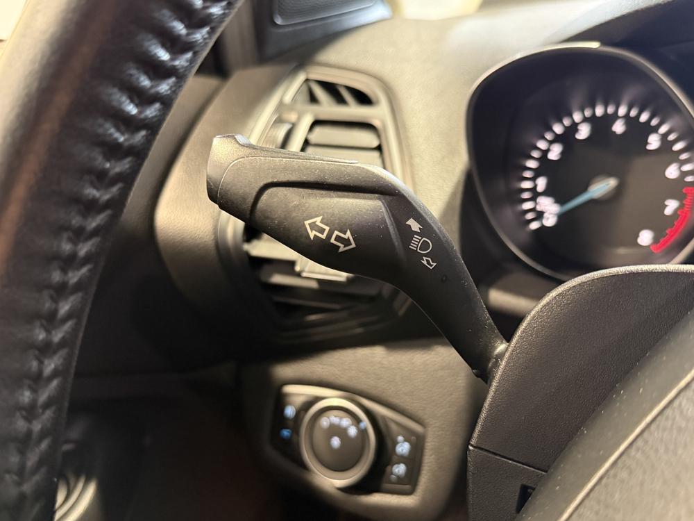Ford Escape SEL 2019 d&rsquo;occasion à vendre - 23