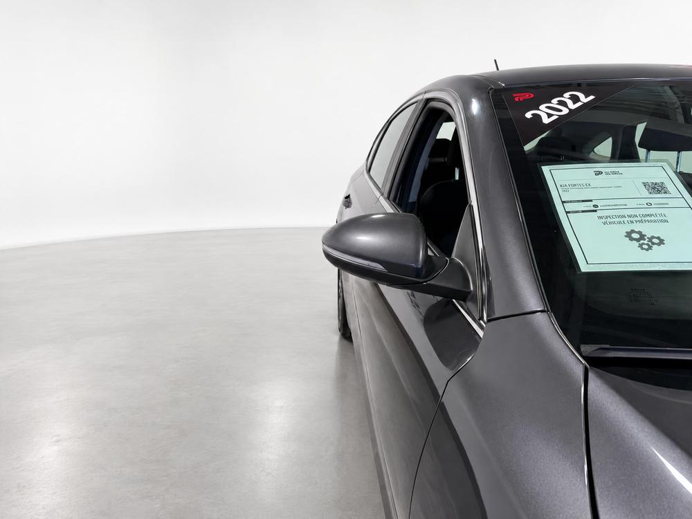 Kia Forte5 EX 2022 d&rsquo;occasion à vendre - 11