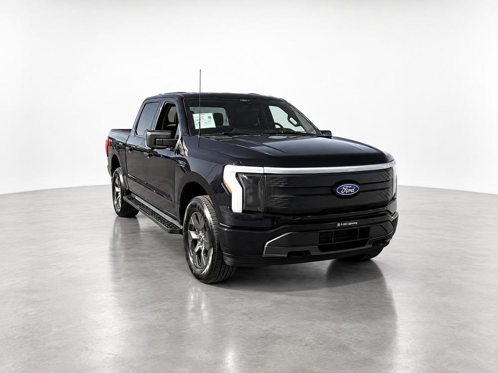 Ford F-150 Lightning XLT 2024 d&rsquo;occasion à vendre - 3