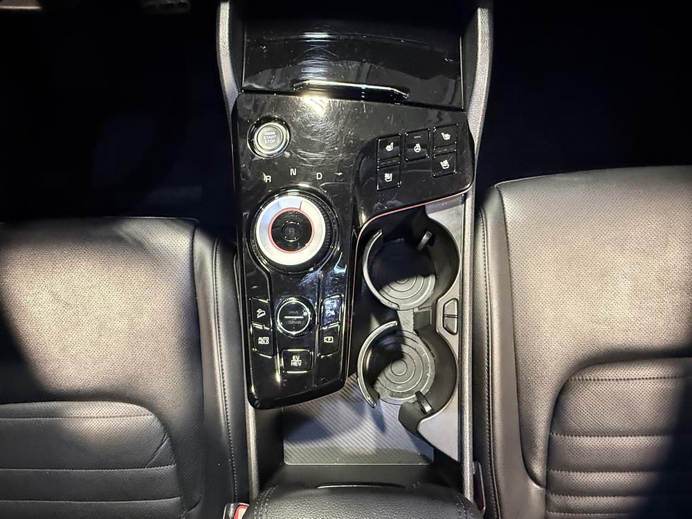 Kia Sportage hybride rechargeable 2025 Gris usage à vendre Kia Sportage hybride rechargeable 2025 Gris usage à vendre