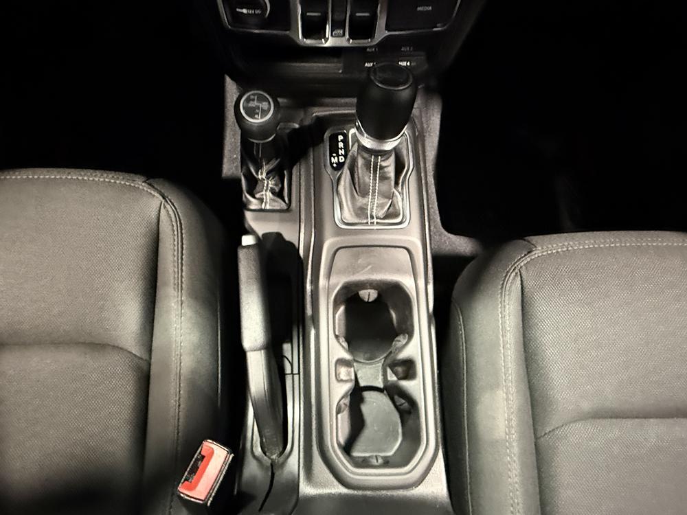 Jeep Wrangler Unlimited UNLIMITED SAHARA 4X4 2019 d&rsquo;occasion à vendre - 28