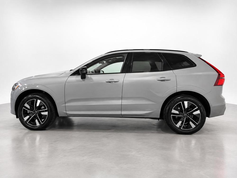 Volvo XC60 B5 CORE AWD 2026 d&rsquo;occasion à vendre - 9