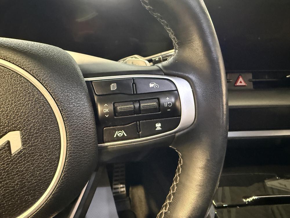 Kia Sportage hybride rechargeable 2025 Gris usage à vendre Kia Sportage hybride rechargeable 2025 Gris usage à vendre
