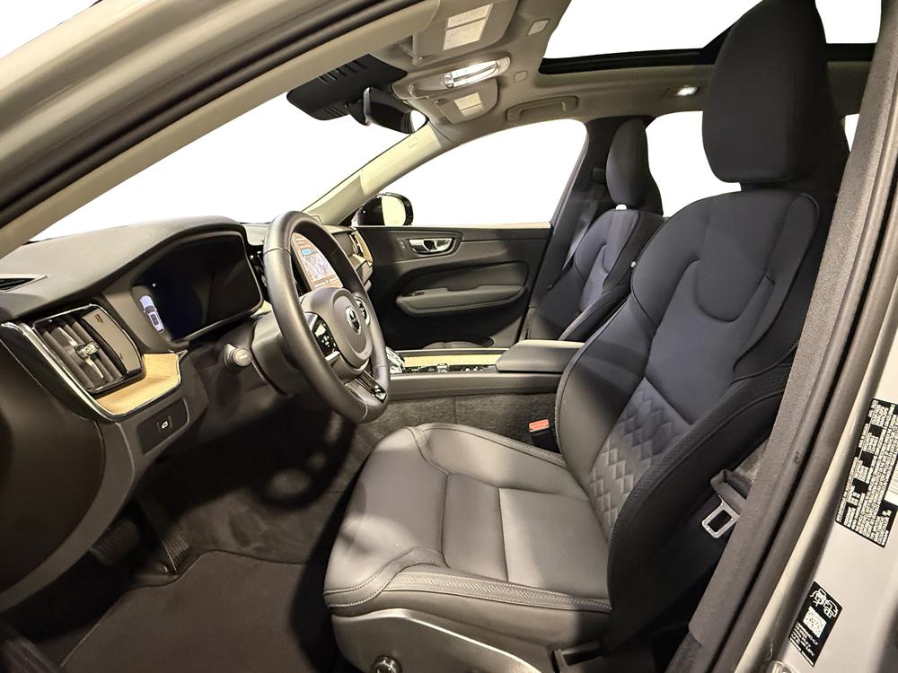 Volvo XC60 B5 CORE AWD 2026 d&rsquo;occasion à vendre - 18