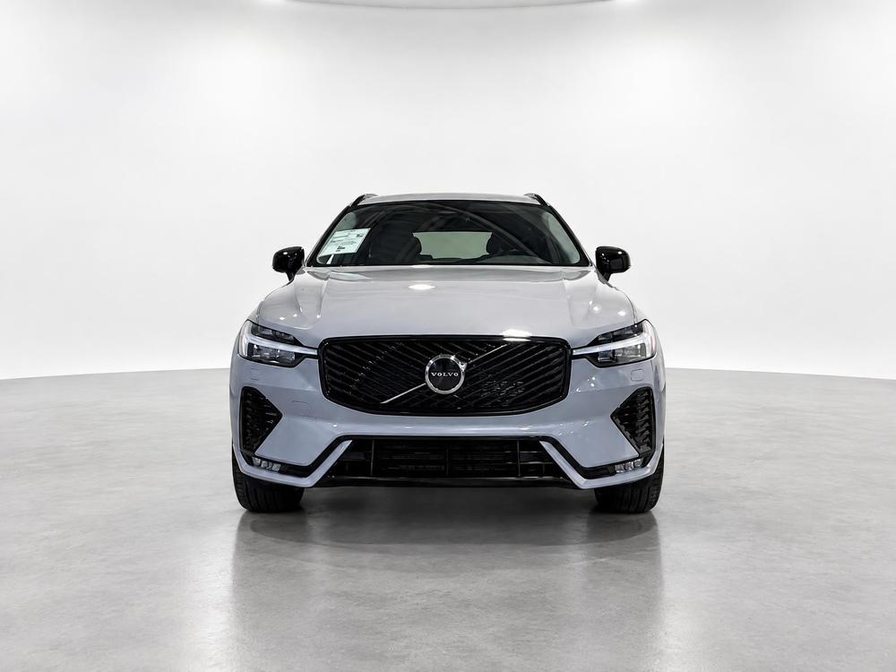 Volvo XC60 B5 CORE AWD 2026 d&rsquo;occasion à vendre - 2