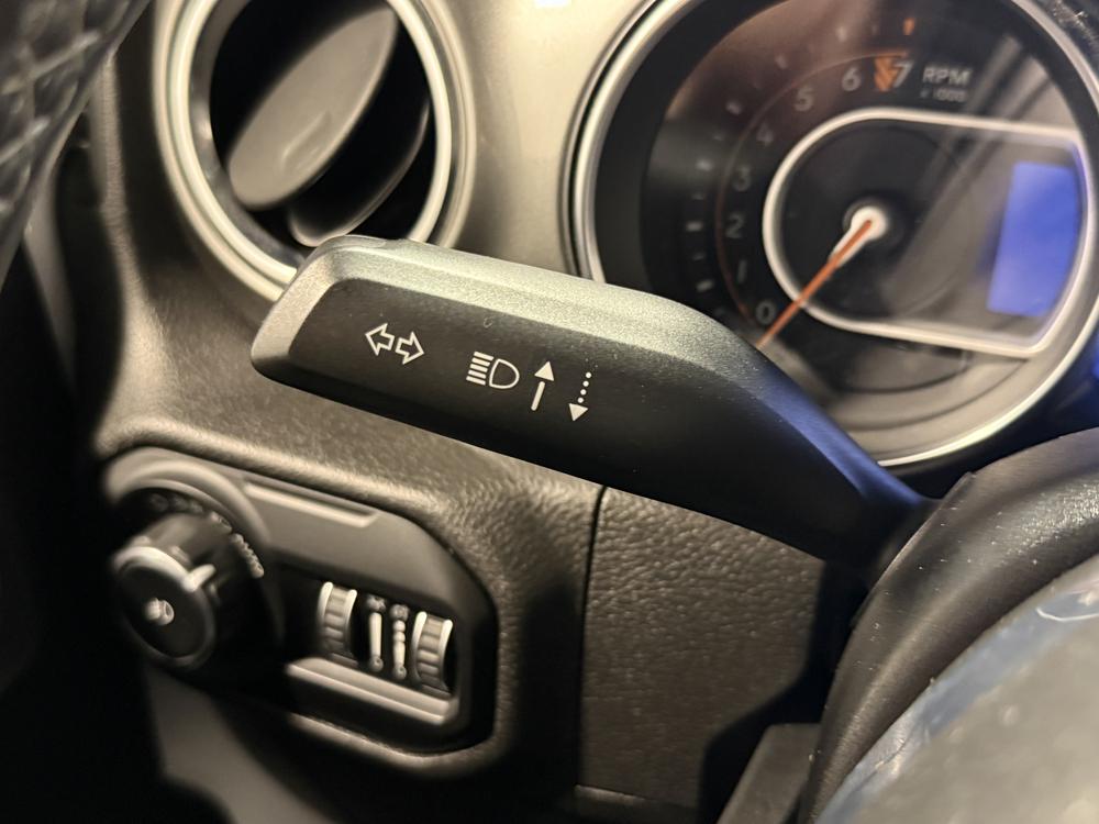 Jeep Wrangler Unlimited UNLIMITED SAHARA 4X4 2019 d&rsquo;occasion à vendre - 21