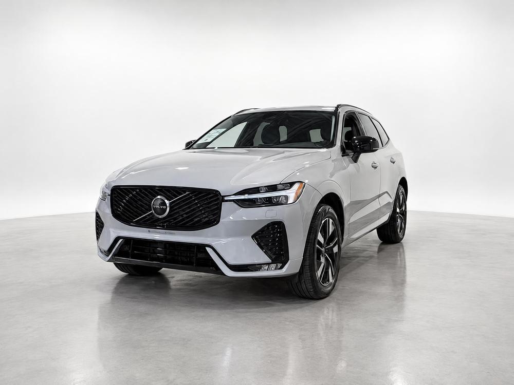 Volvo XC60 B5 CORE AWD 2026 d&rsquo;occasion à vendre - 1