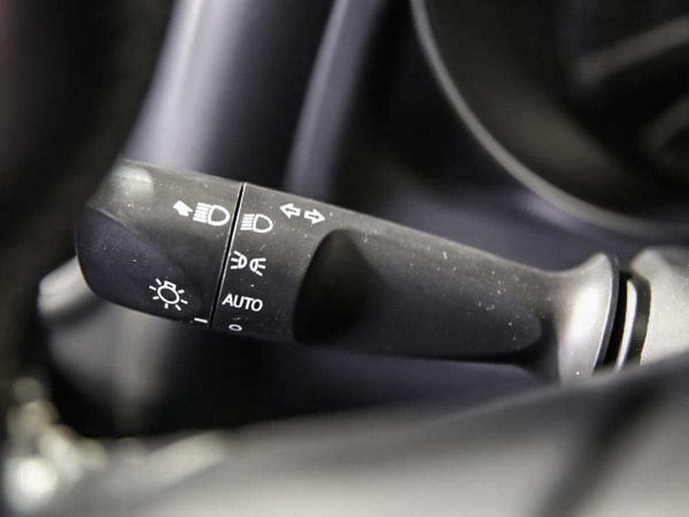 Toyota Corolla iM HATCHBACK 2018 d&rsquo;occasion à vendre - 21