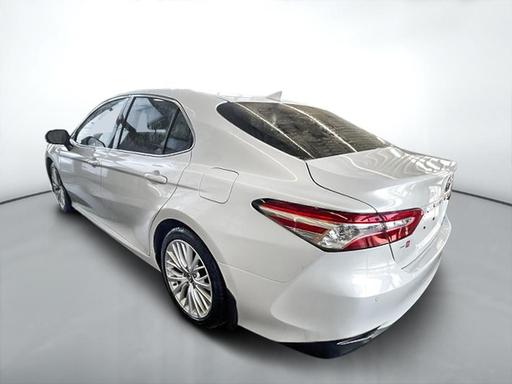 Toyota Camry HYBRIDE XLE 2019 d&rsquo;occasion à vendre - 6