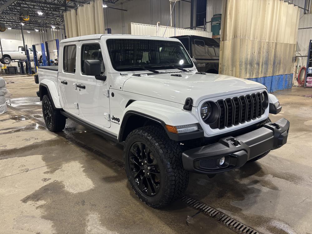 Jeep Gladiator Nighthawk
