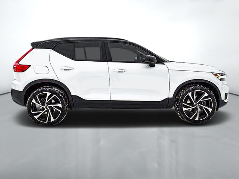 Volvo XC40 T5 R-DESIGN AWD 2022 d&rsquo;occasion à vendre - 4