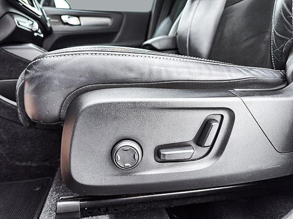 Volvo XC40 T5 R-DESIGN AWD 2022 d&rsquo;occasion à vendre - 13