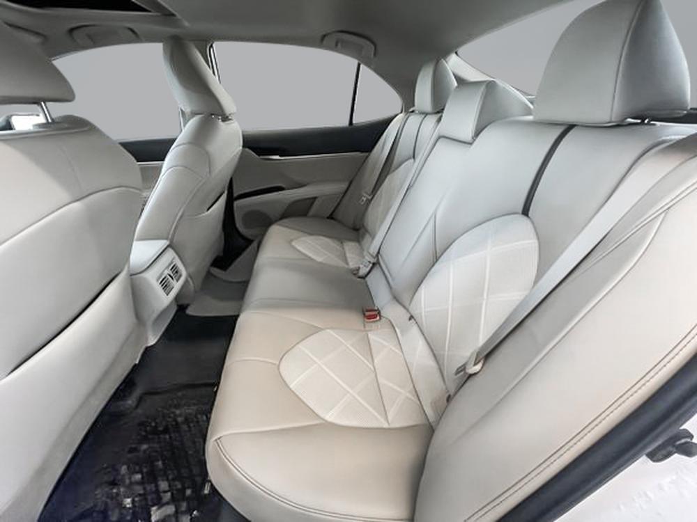 Toyota Camry HYBRIDE XLE 2019 d&rsquo;occasion à vendre - 27