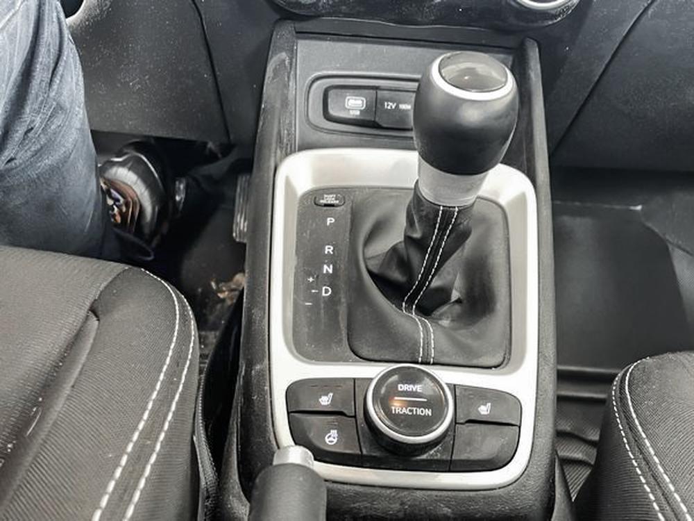 Hyundai Venue Preferred 2025 d&rsquo;occasion à vendre - 23