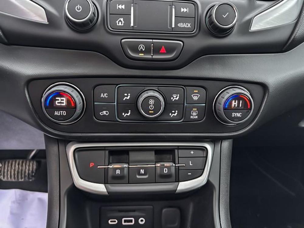 GMC Terrain 2022 Blanc usage à vendre GMC Terrain 2022 Blanc usage à vendre