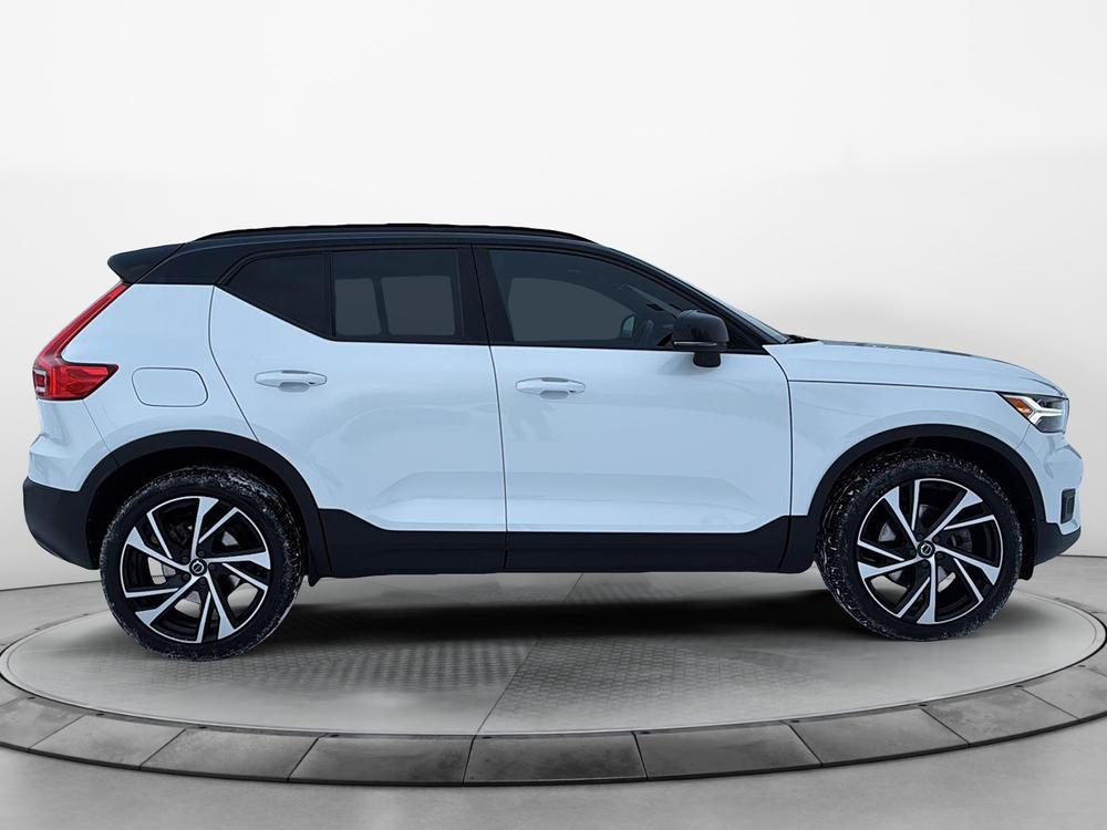 Volvo XC40 T5 R-DESIGN AWD 2022 d&rsquo;occasion à vendre - 4