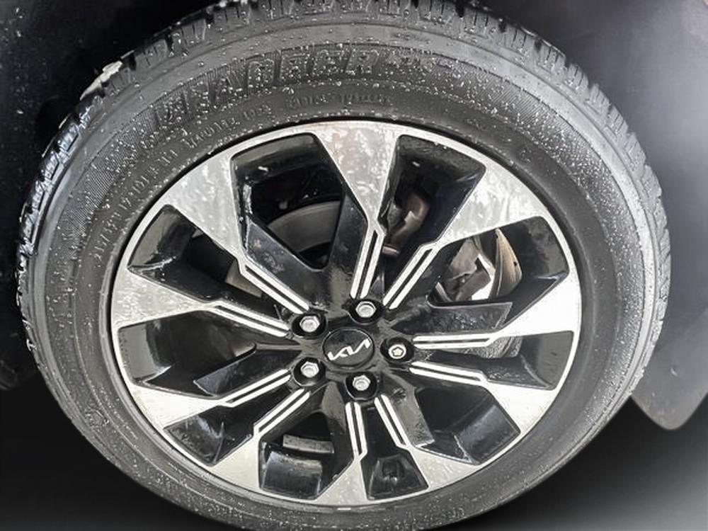 Kia Carnival EX 2022 d&rsquo;occasion à vendre - 9