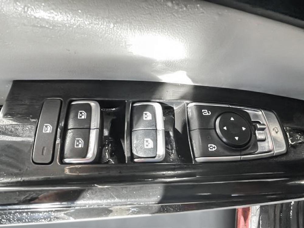 Kia Carnival EX 2022 d&rsquo;occasion à vendre - 11