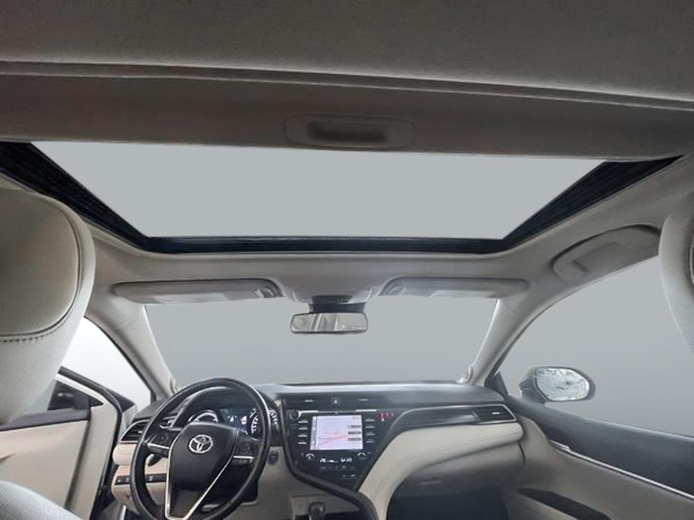 Toyota Camry HYBRIDE XLE 2019 d&rsquo;occasion à vendre - 28