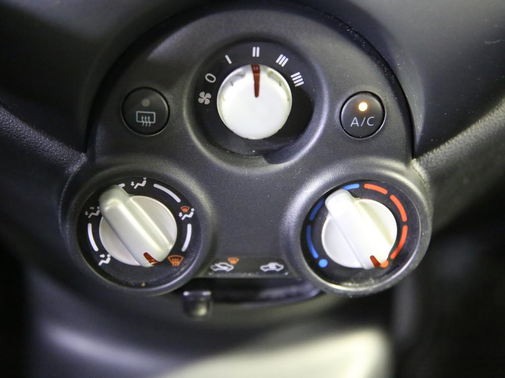 Nissan Micra SV 2015 d&rsquo;occasion à vendre - 27