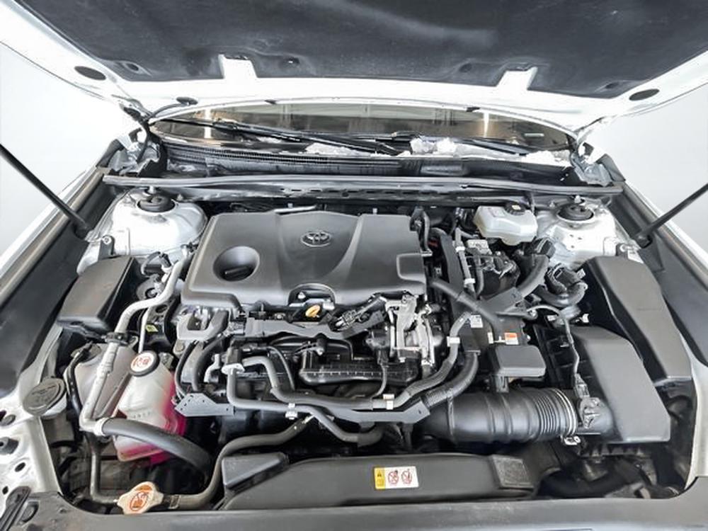 Toyota Camry HYBRIDE XLE 2019 d&rsquo;occasion à vendre - 32