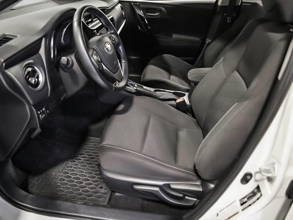 Toyota Corolla iM HATCHBACK 2018 d&rsquo;occasion à vendre - 16