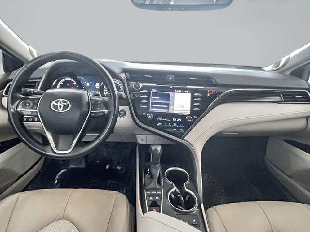 Toyota Camry HYBRIDE XLE 2019 d&rsquo;occasion à vendre - 18