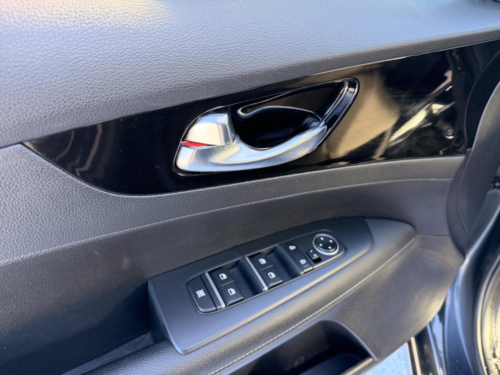 Kia Forte EX 2020 d&rsquo;occasion à vendre - 14