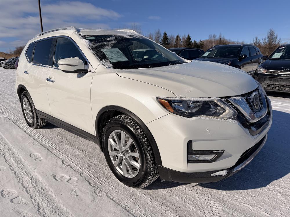 Nissan Rogue SV FWD