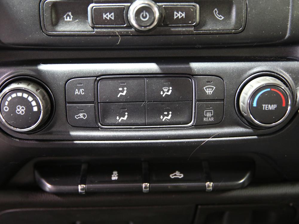 Chevrolet Silverado 1500 CUSTOM 2017 d&rsquo;occasion à vendre - 23